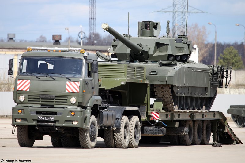 Танковый тягач КАМАЗ 65225