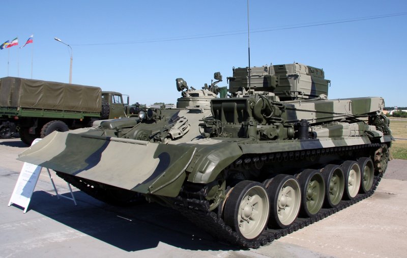 Бронированная ремонтно-эвакуационная машина Брэм-1м
