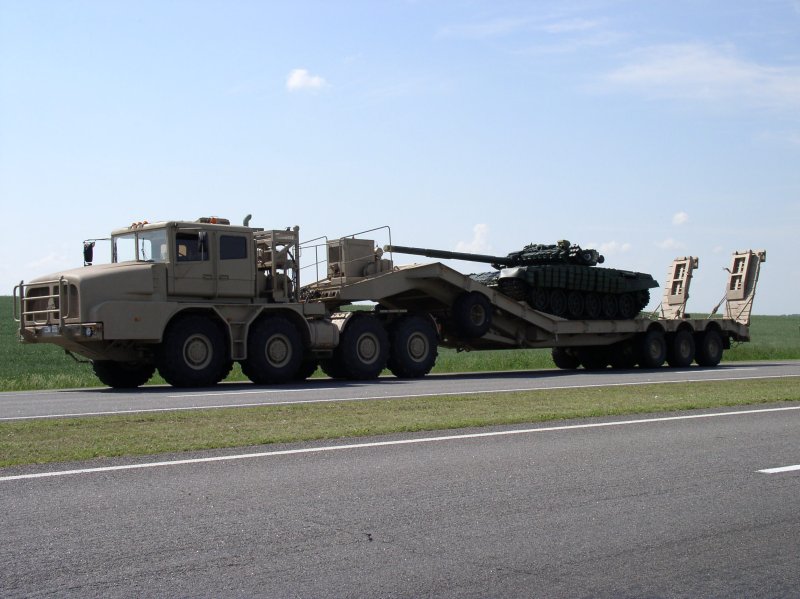 Тягач Волат МЗКТ-74135