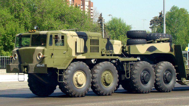 Седельный тягач МАЗ-537