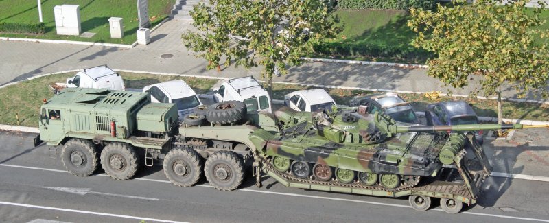 Танковый тягач МАЗ 537
