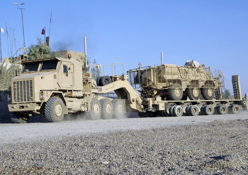 Танковый тягач m1070/m1000