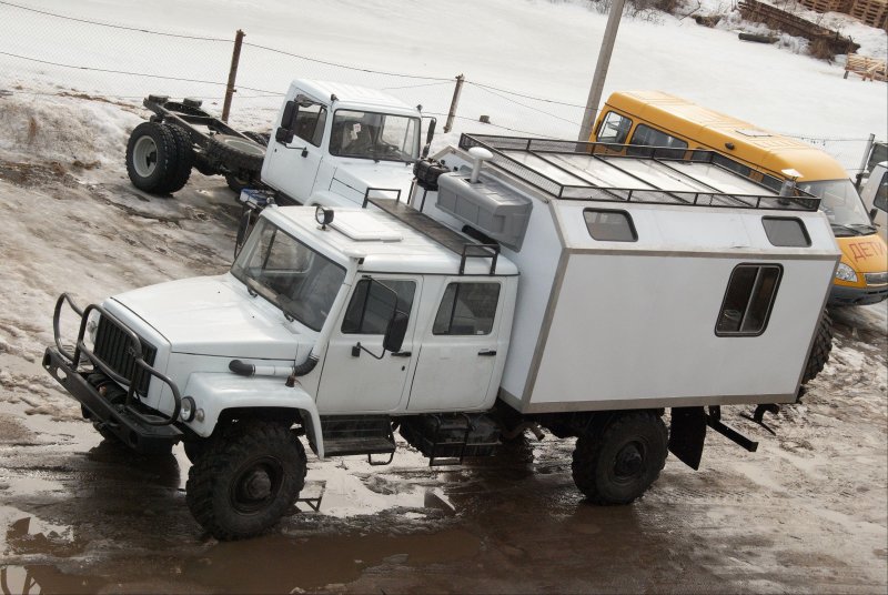 ГАЗ 3308 Егерь кунг