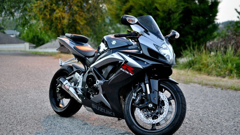 Suzuki GSXR 750