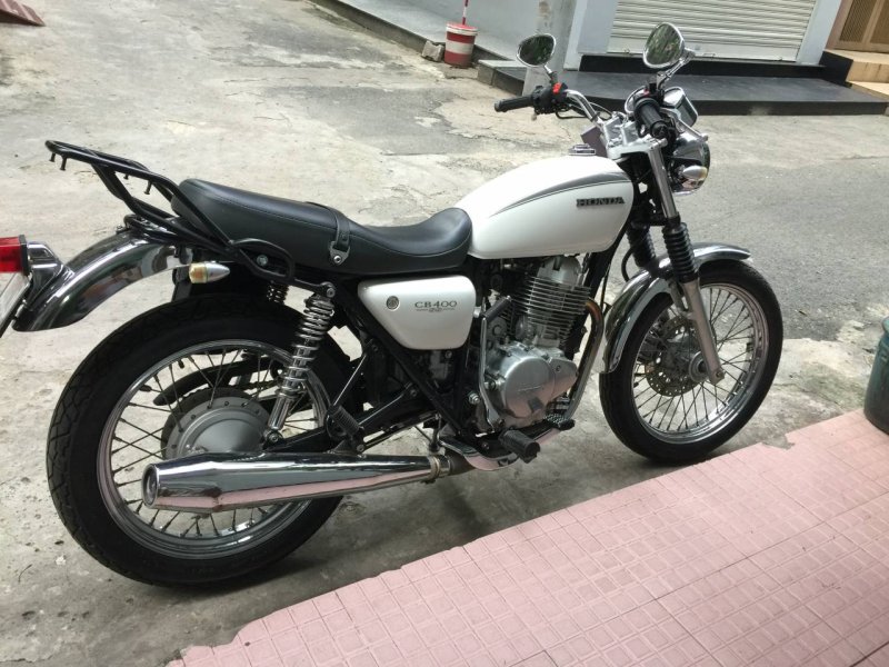 Honda cb400ss-e