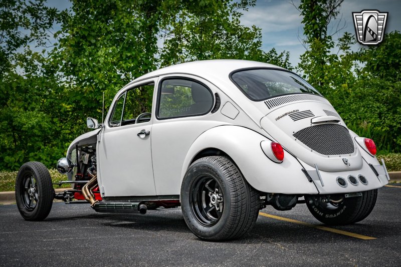 VW Beetle v8