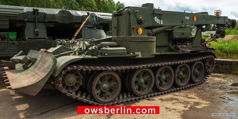 Бронированная ремонтно-эвакуационная машина т-16