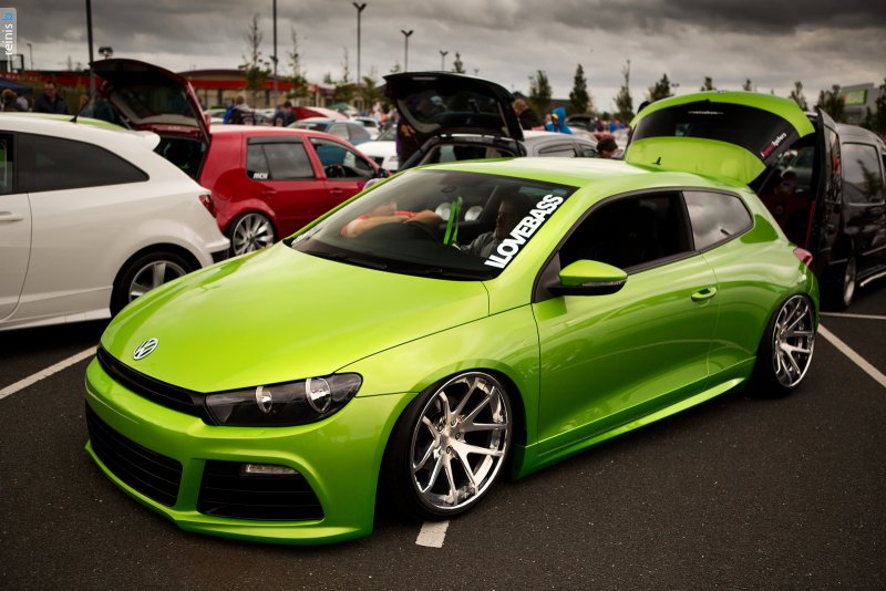 Volkswagen Scirocco White Wheel