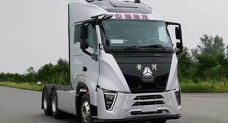 Тягач Sinotruk Huanghe x7