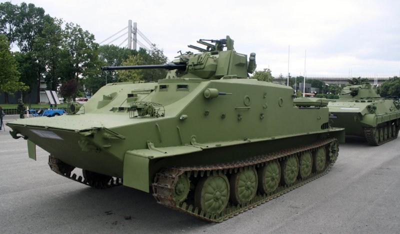 БТР-50 бронетранспортёр