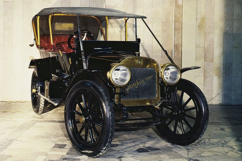 Автомобиль 1913 Руссо Балт