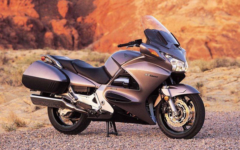 Хонда CB 1300 super four
