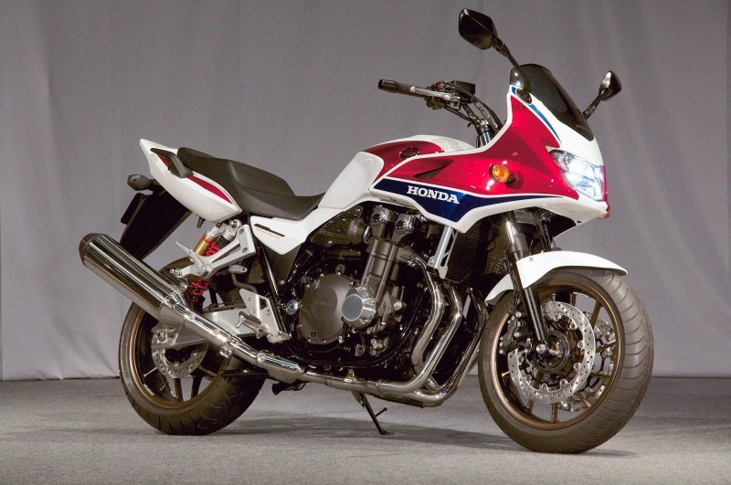 Хонда CB 1300 super four