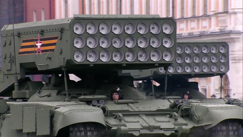 Солнцепек на параде