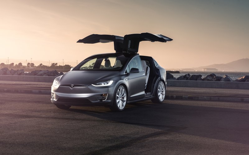 Электромобиль Tesla