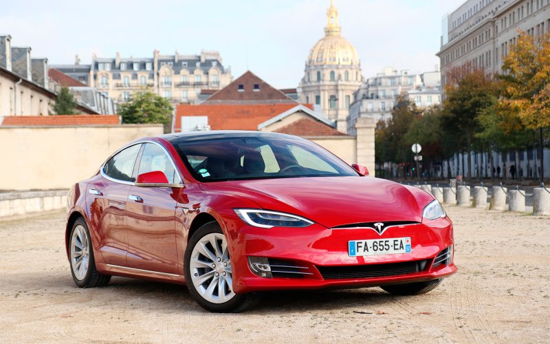 Tesla model s 2015