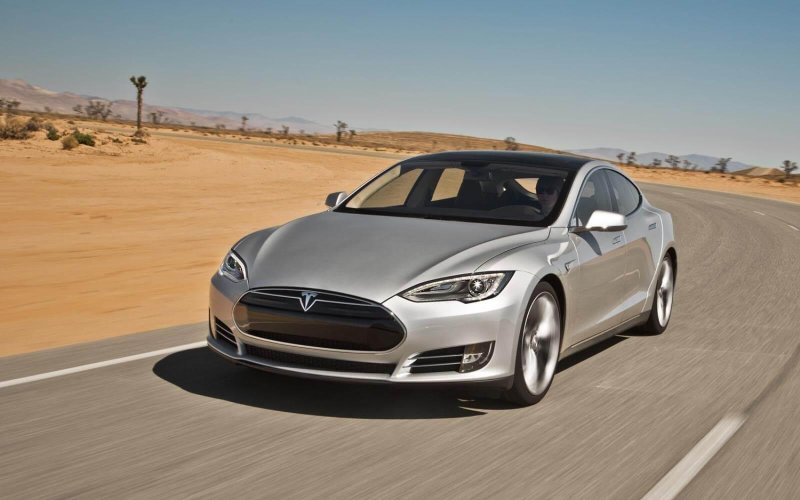 Машина Tesla model x