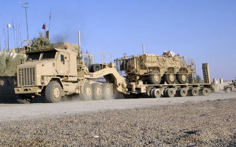 Oshkosh m1070