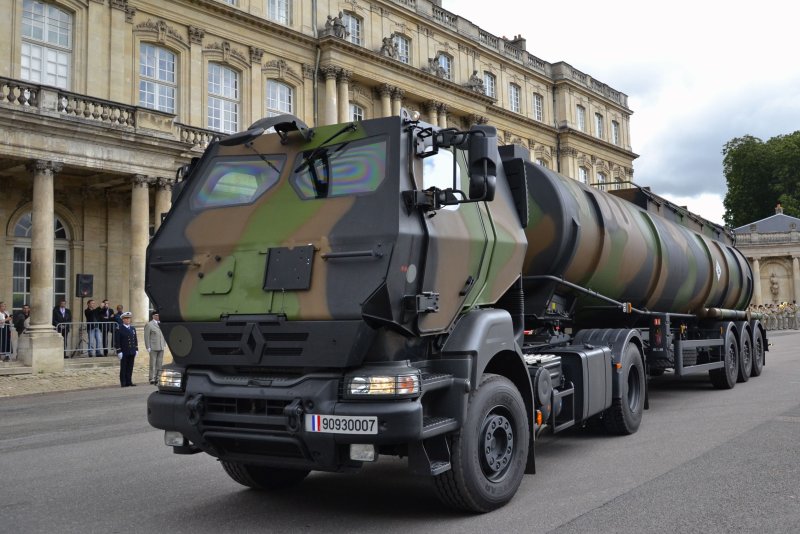 Renault Kerax Tanker