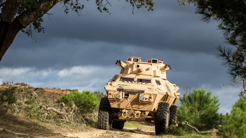 Бронетранспортеров m1117