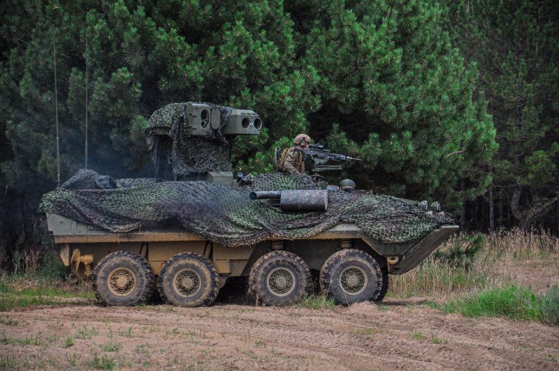 БТР Lav-at