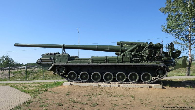 203-Мм САУ 2с7 пион