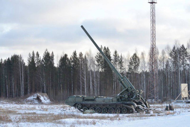 Самоходные пушки 2с7м "малка"