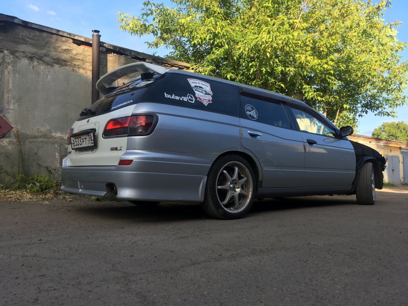 Nissan Expert 17 колесах