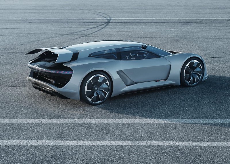 Audi r10