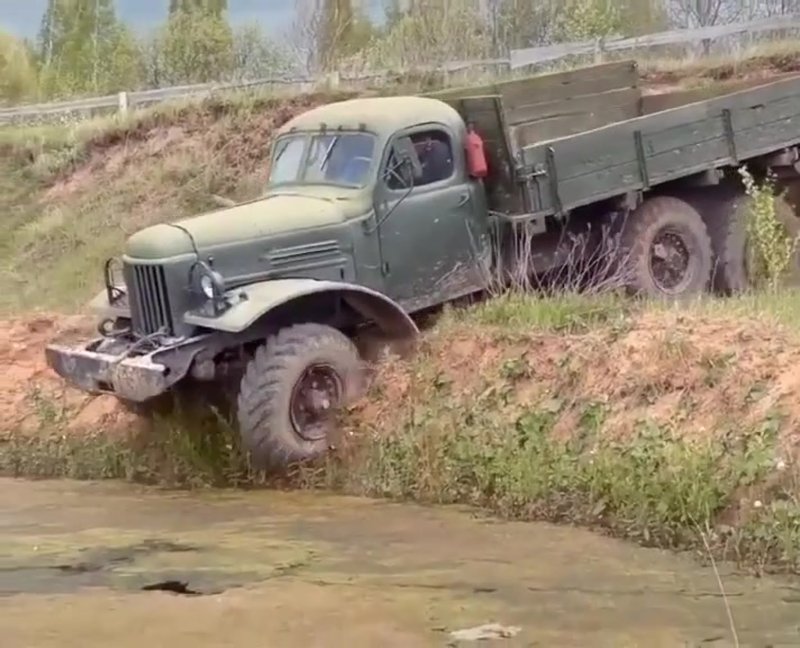 ЗИЛ 157 2021 внедорожник