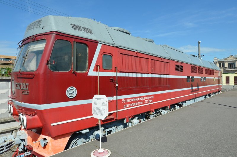 Советский тепловоз ТЭП 80
