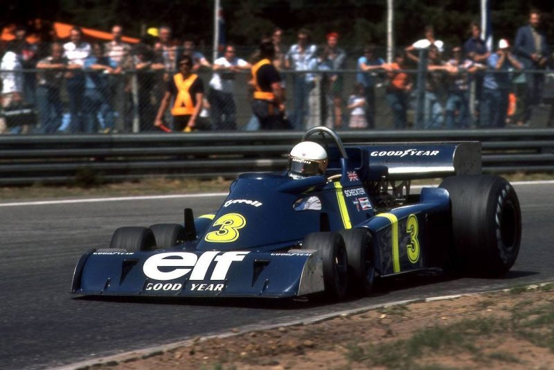 Шестиколесный Тирелл формула 1