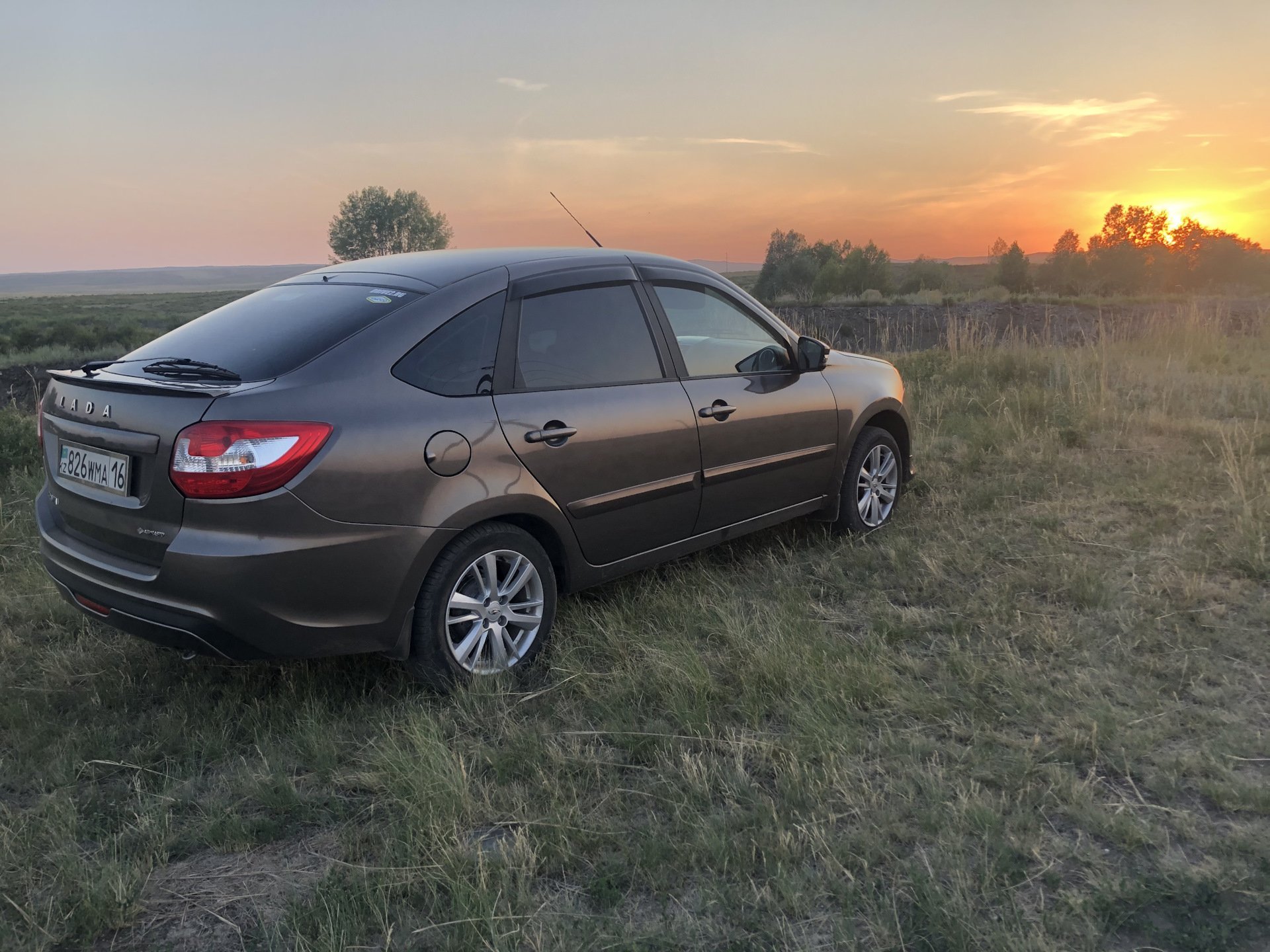 Лада Гранта Liftback