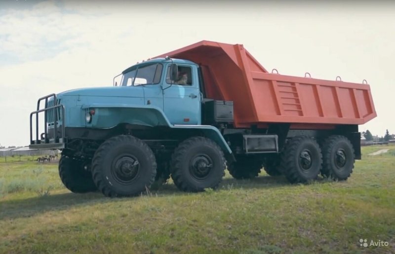 Урал 8х8 самосвал