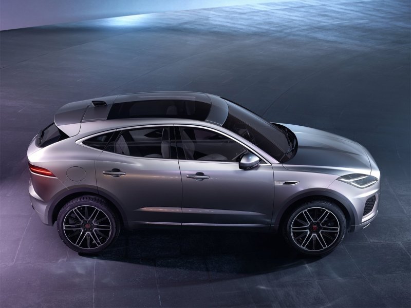 Jaguar кроссовер e-Pace 2021