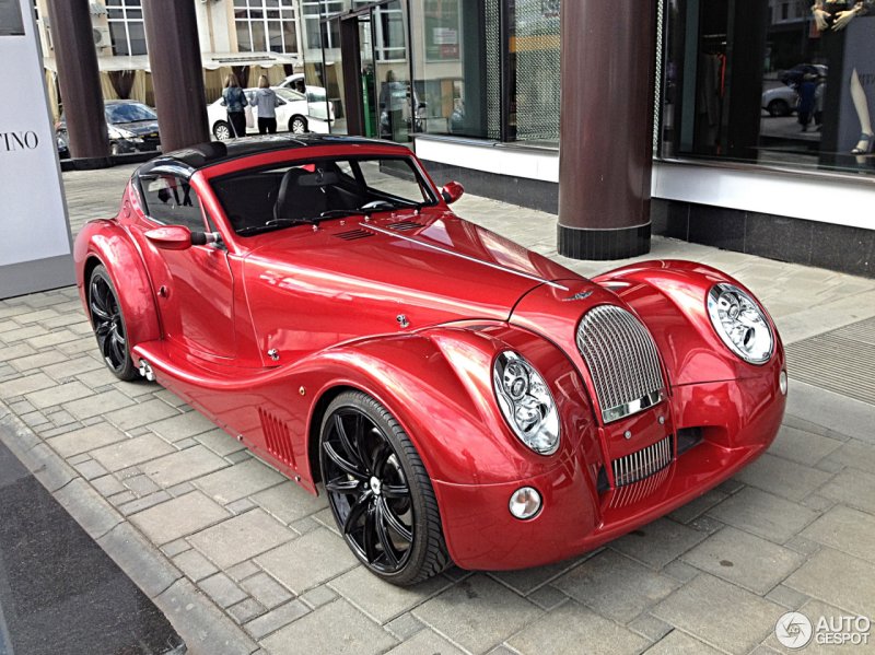 Машина Morgan Aero