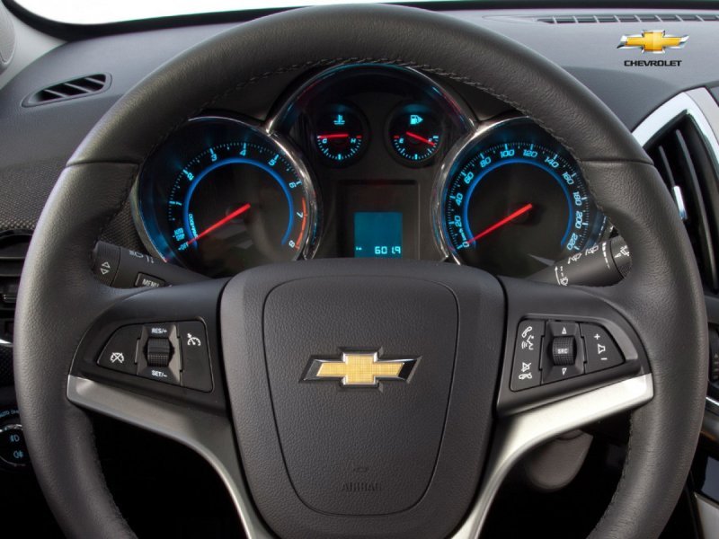 Chevrolet Cruze 2013 панель