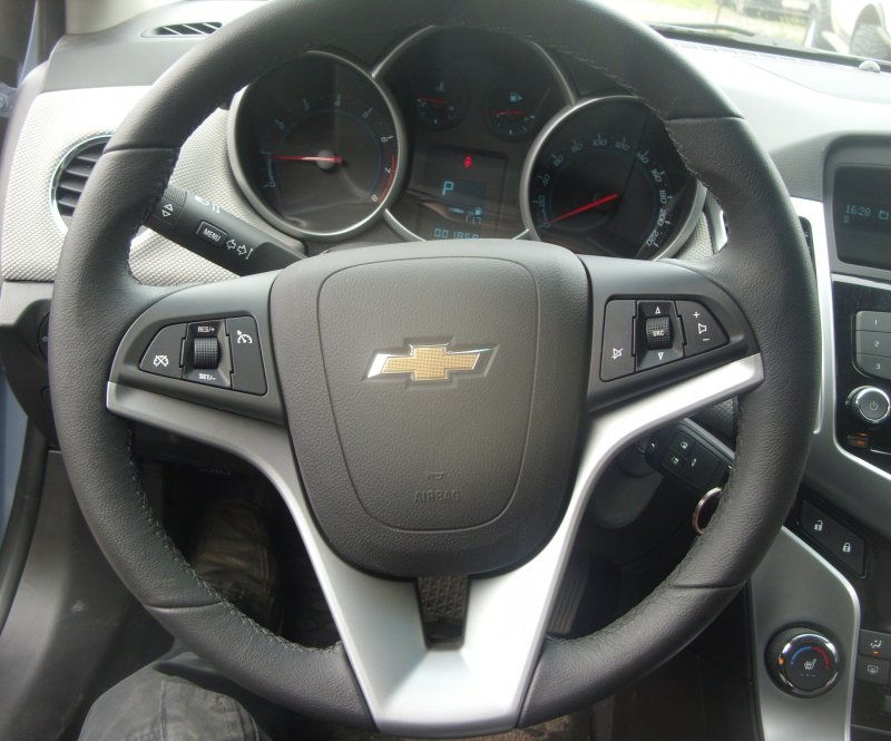Chevrolet Cruze 2010 круиз контроль