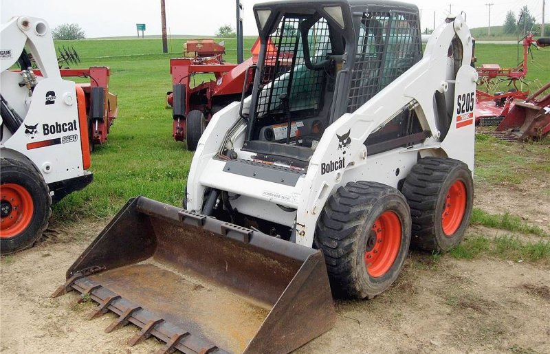 Мини погрузчик Bobcat s205