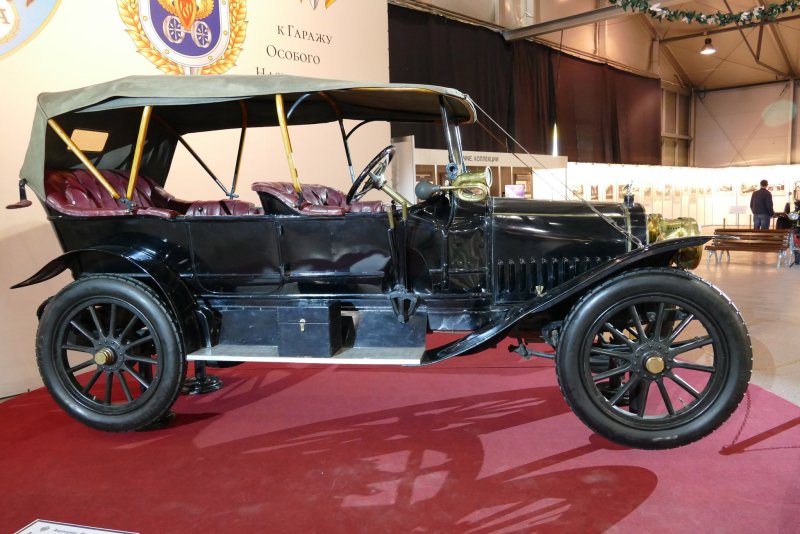 Автомобиль Руссо-Балт 1909
