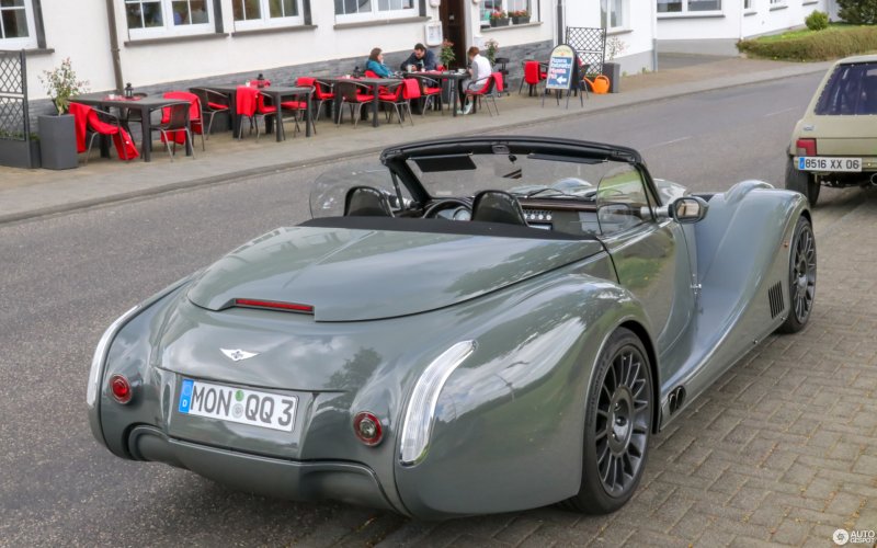 Morgan Aero 8 Green