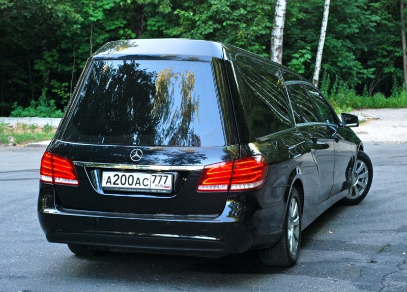 Катафалк Мерседес w210