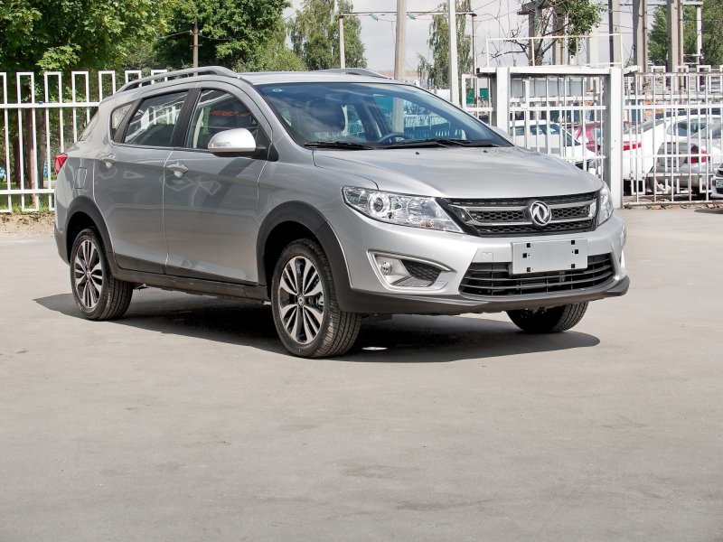 Донг Фенг i30