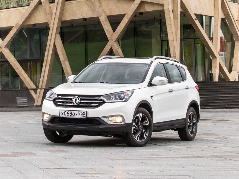 Кроссовер Dongfeng ax7