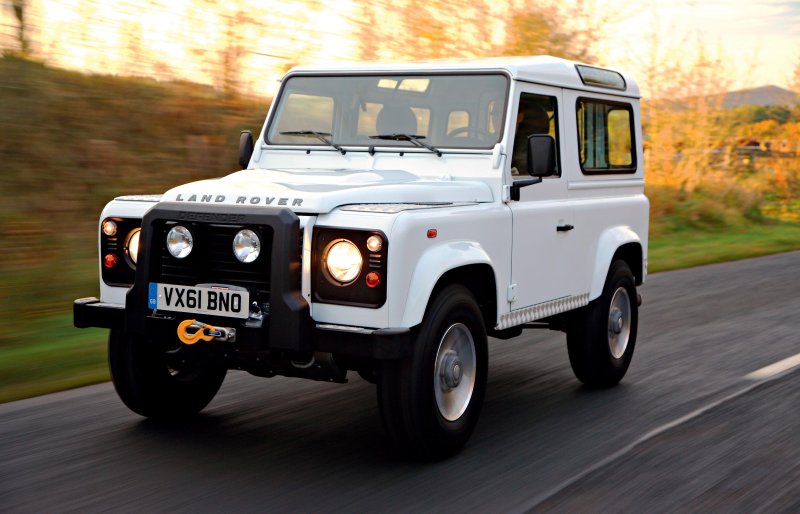 Ленд Ровер Defender 90