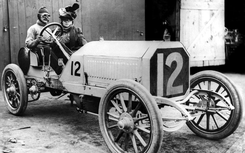 Locomobile Чаплина