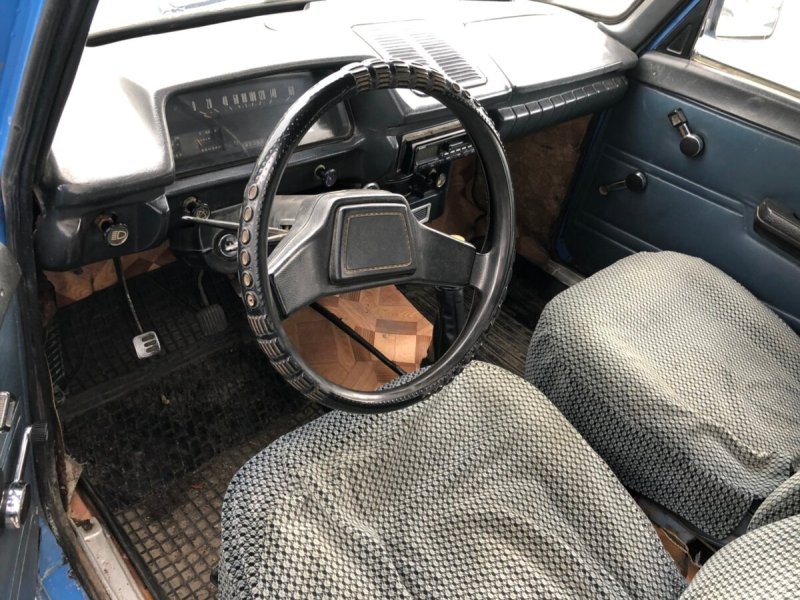 ИЖ 2125 салон