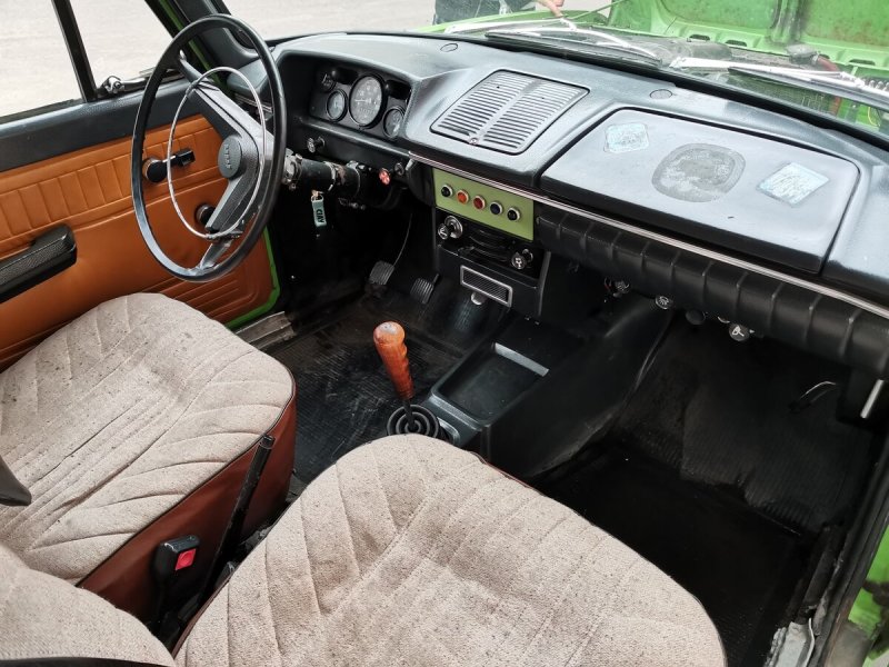 ИЖ 2125 Комби салон