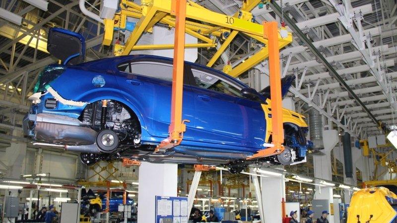 Какие предприятия кооперируются с крупным автомобильным заводом