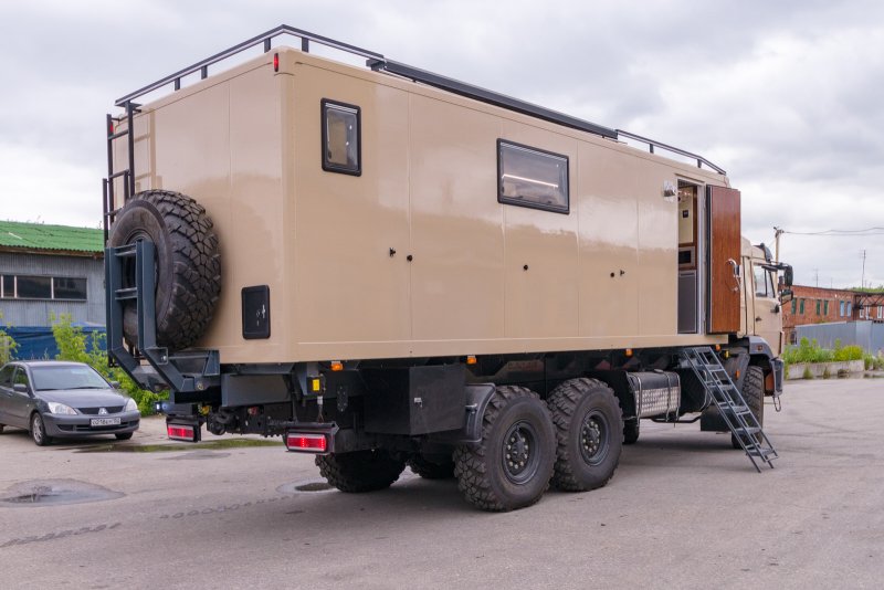 КАМАЗ 43118 6х6 автодом